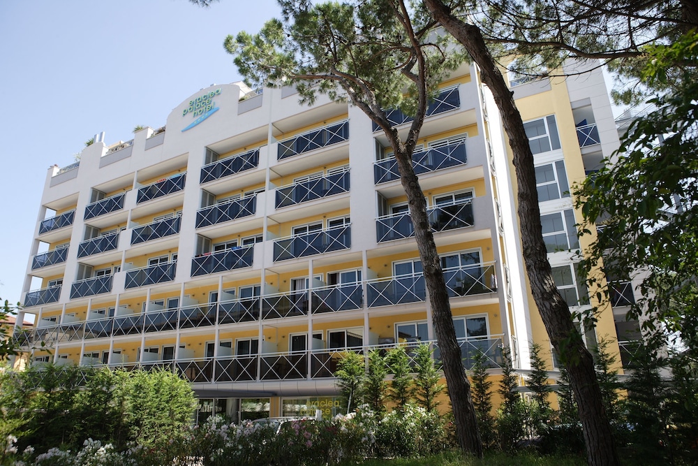 Eraclea Palace Hotel 4/77
