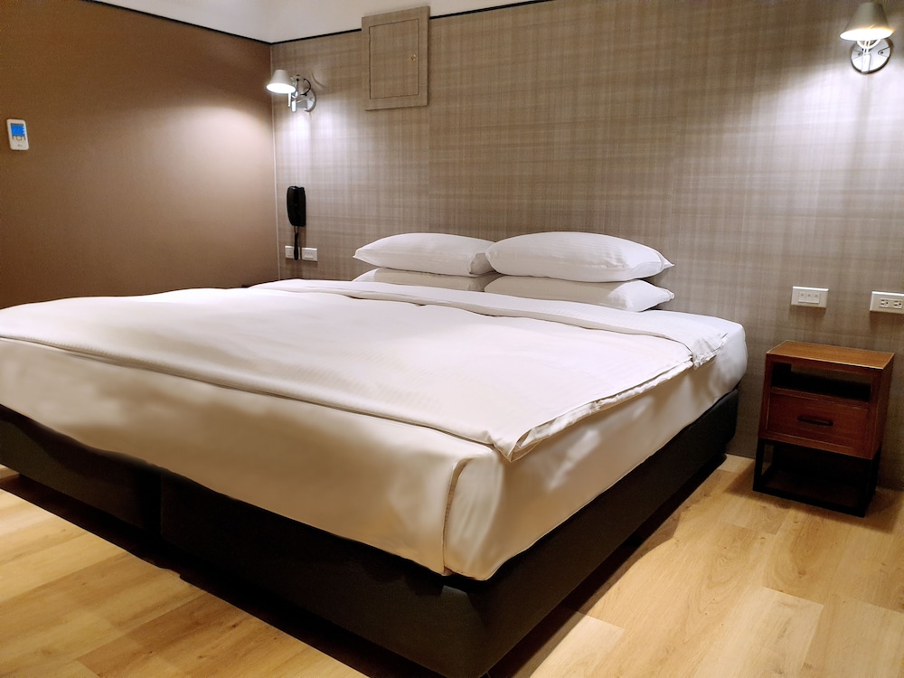 River Inn Kenting 33/48