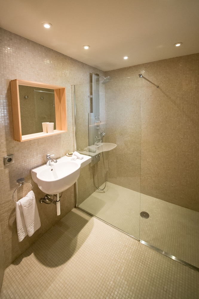 Hotel Deluxe Spa Restaurant Cantemerle 20/56