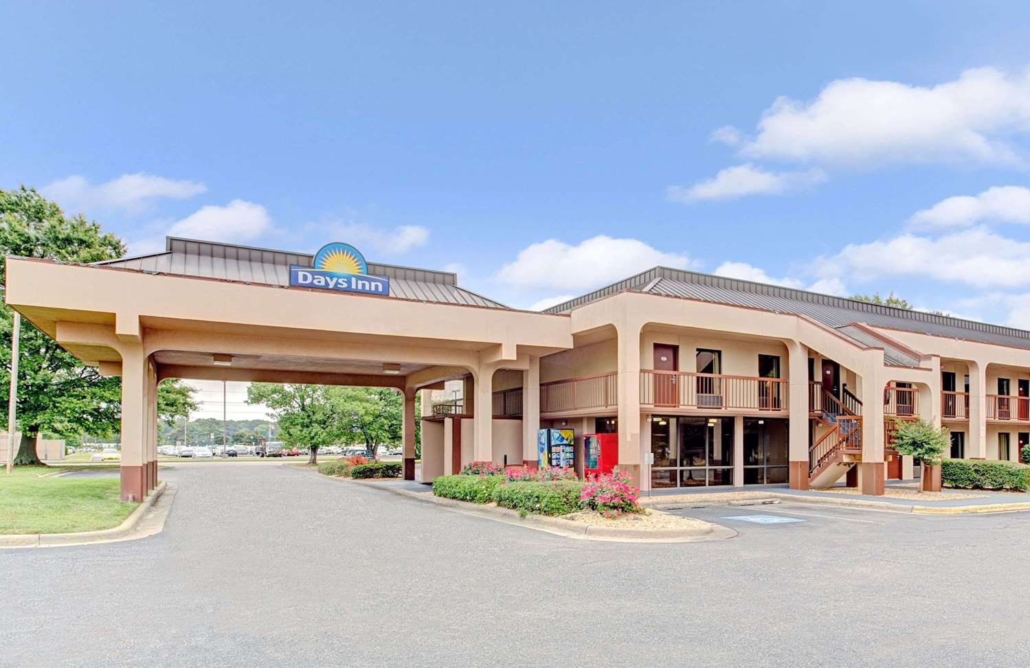 Days Inn By Wyndham Wilson 6/41
