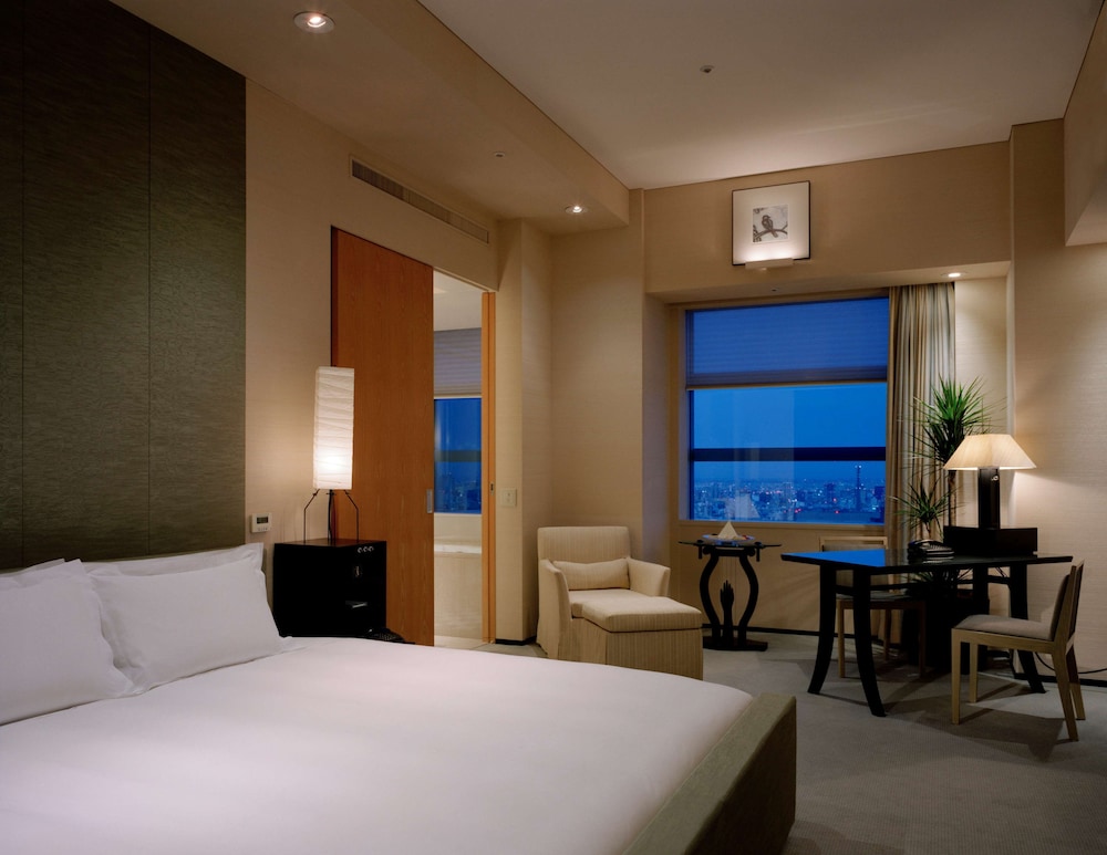 Park Hyatt Tokyo 12/64