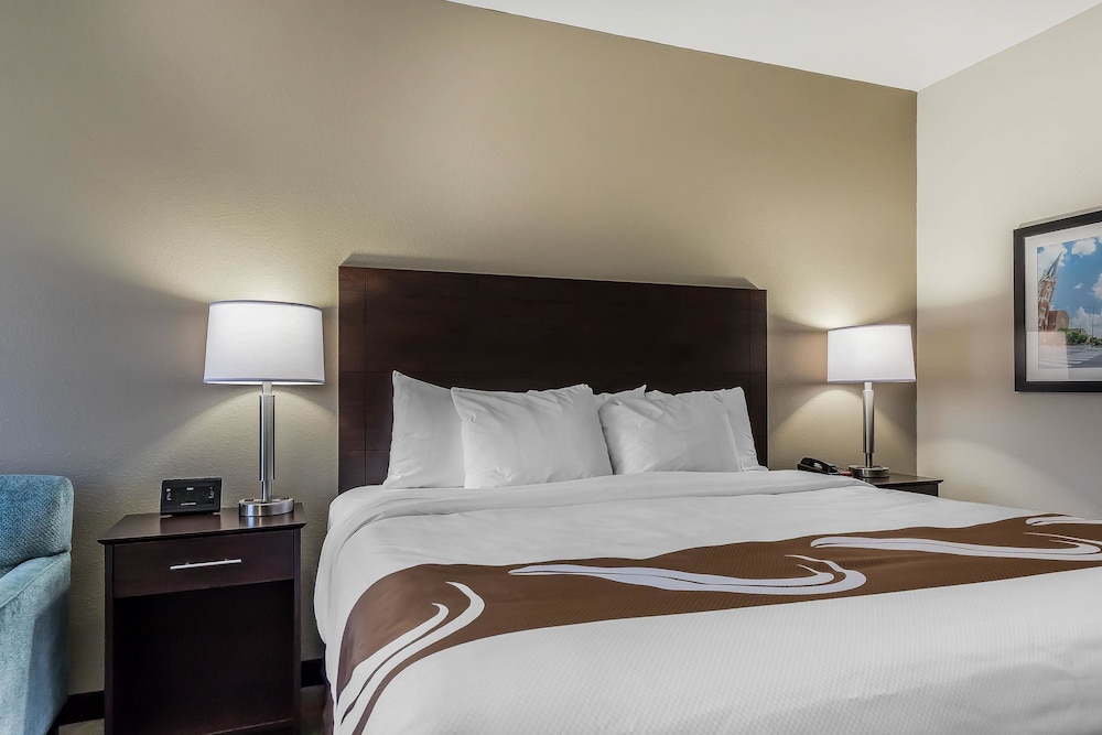 Quality Inn Pleasant View 7/15