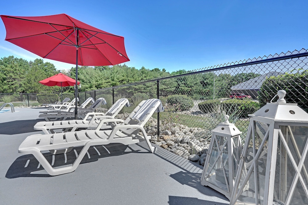 Blue Creek Inn 26/30