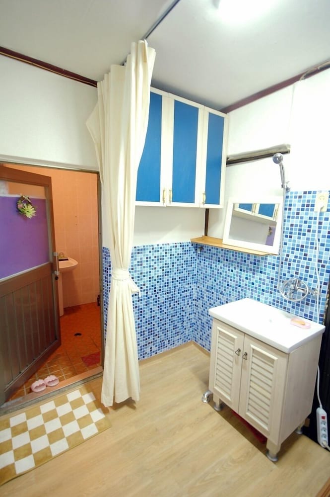 Apple Tree Guest house 31/50
