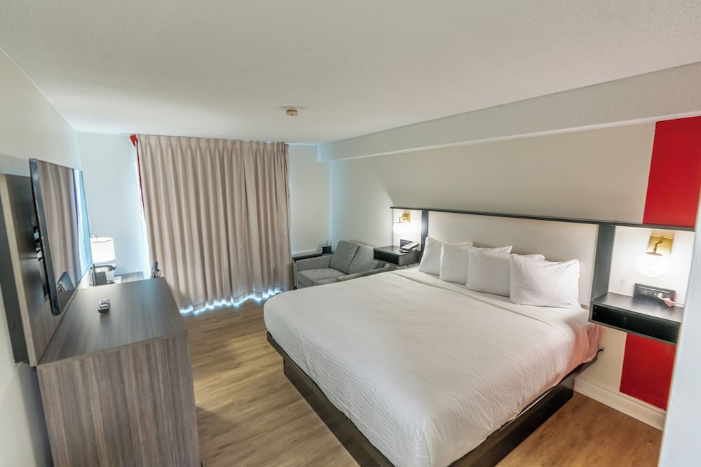Ramada by Wyndham Kingston 18/50