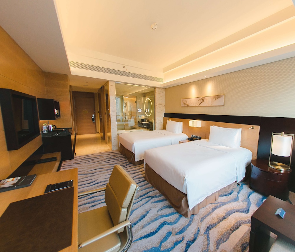 Hilton Yantai Golden Coast 10/64