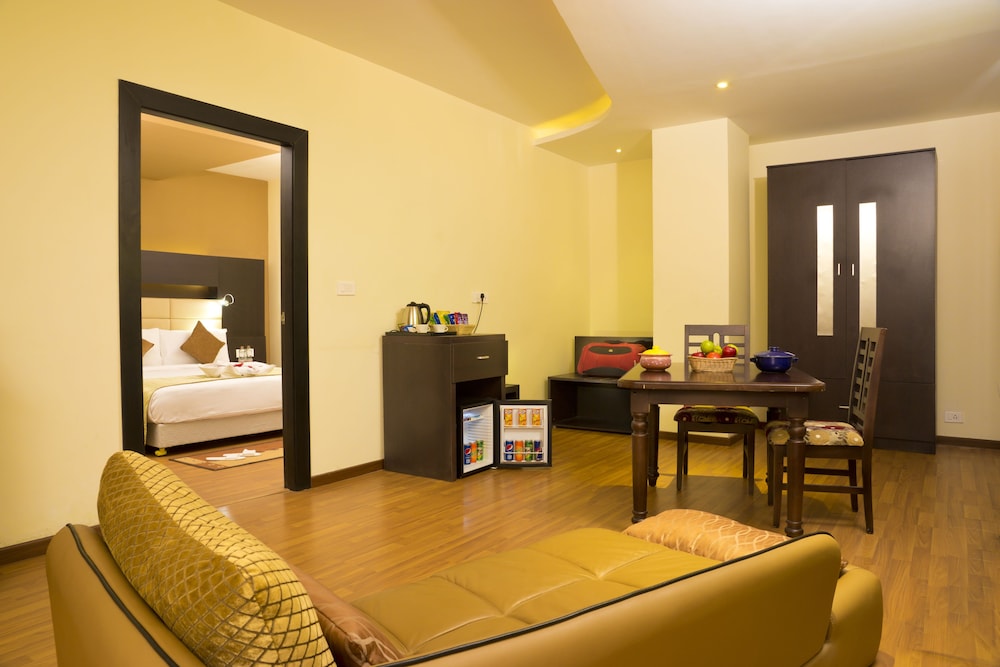 Poppys Hotel 30/49