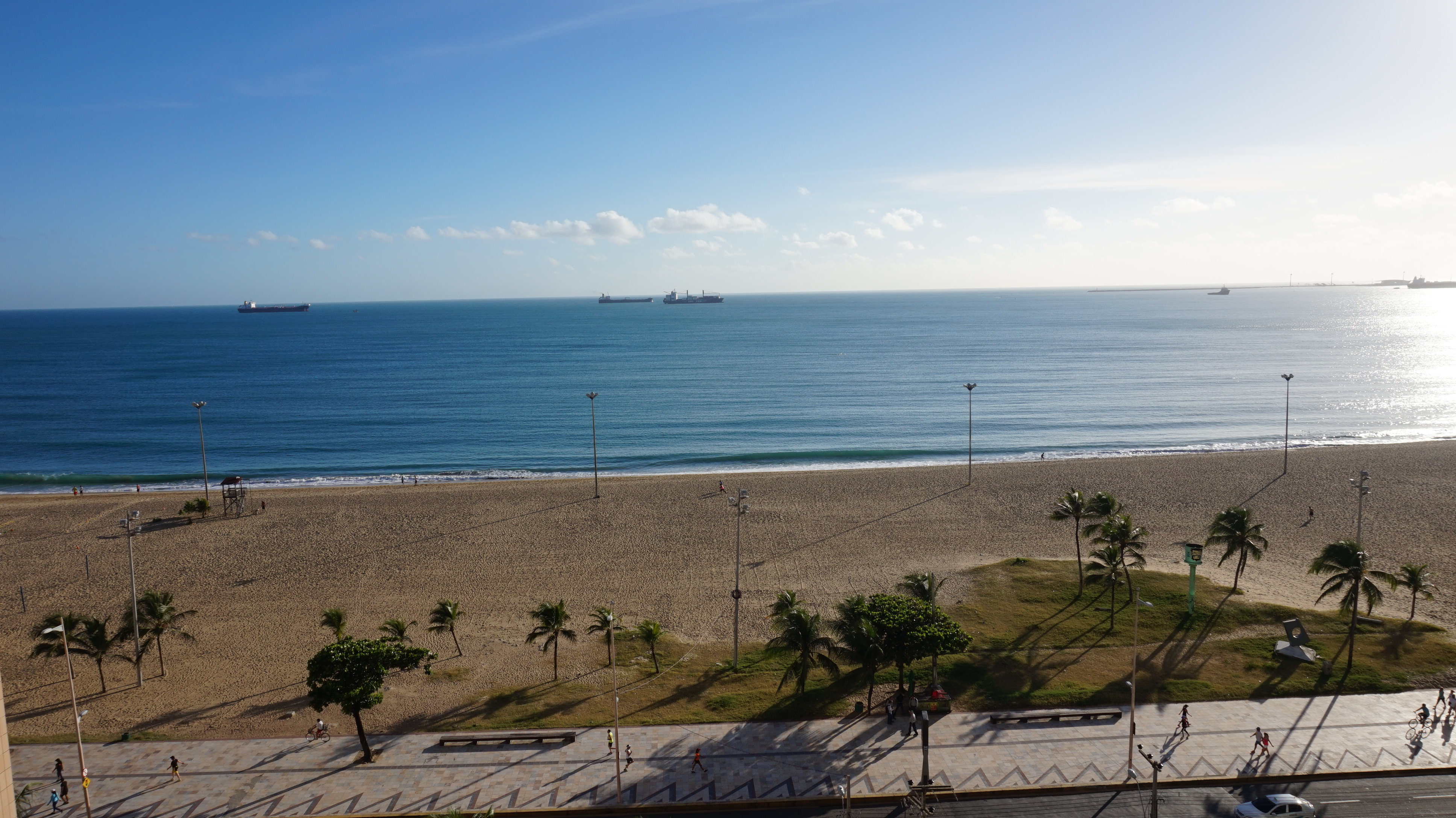HOLIDAY INN FORTALEZA 69/76