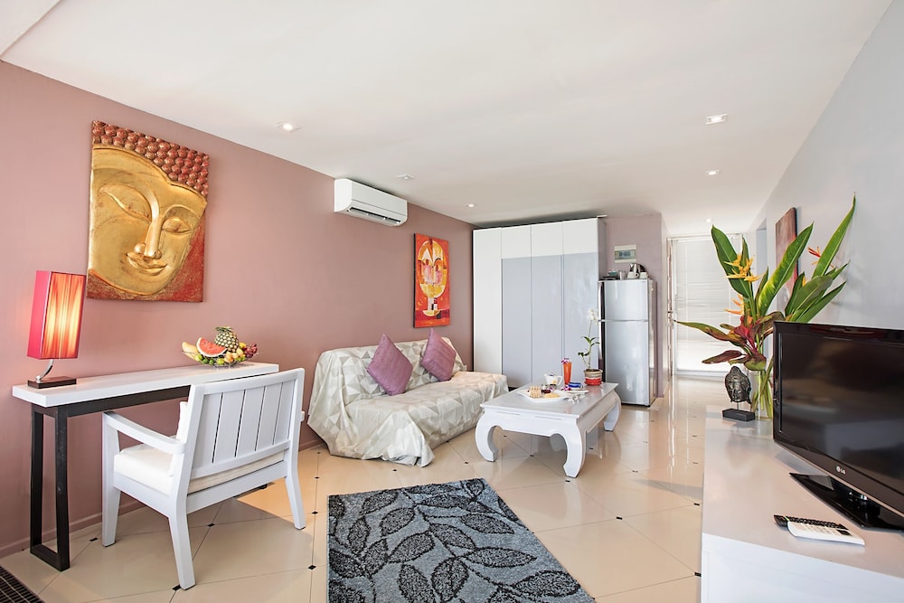 Enjoy Beach Hotel 37/73