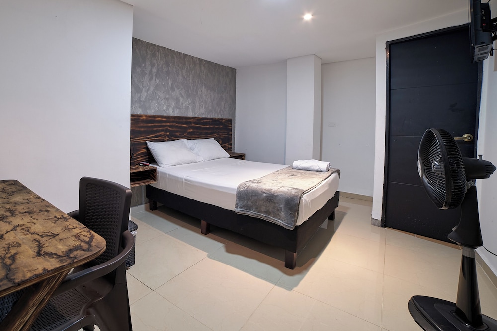 غرفة قياسية بسرير مزدوج، Farum Hotel 3/5