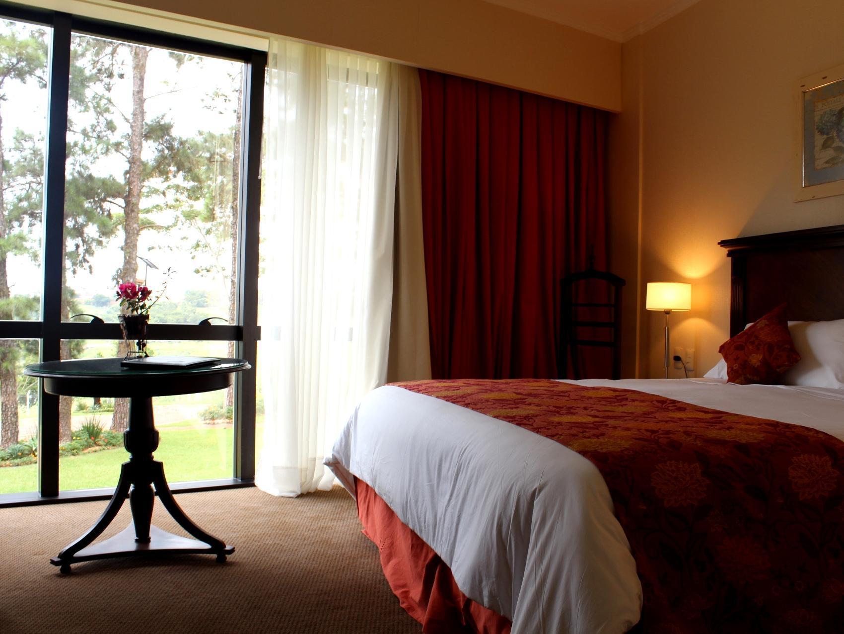 Executive, Double or Twin Bed