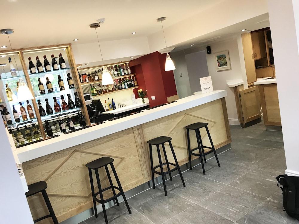 Gidea Park Hotel 31/51