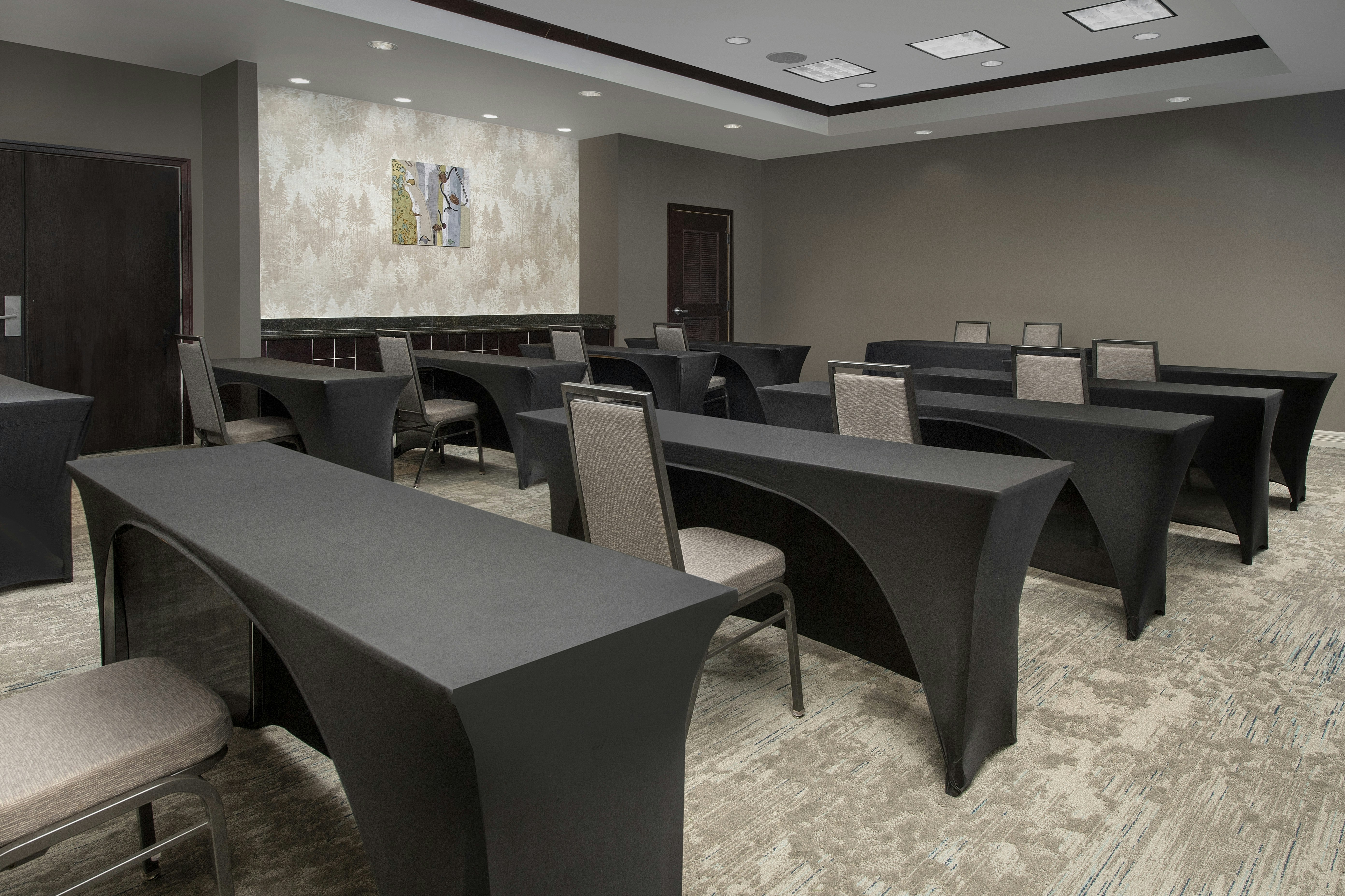 Hilton Garden Inn Dallas/Duncanville 38/48