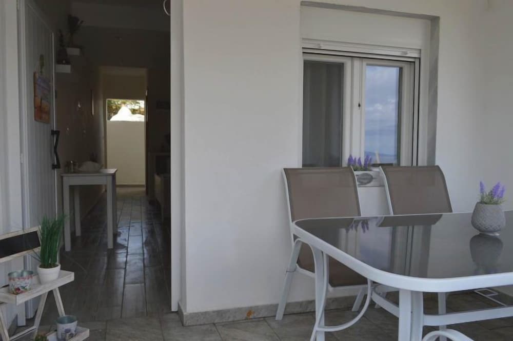 Aelia Sea View Studios 11/42