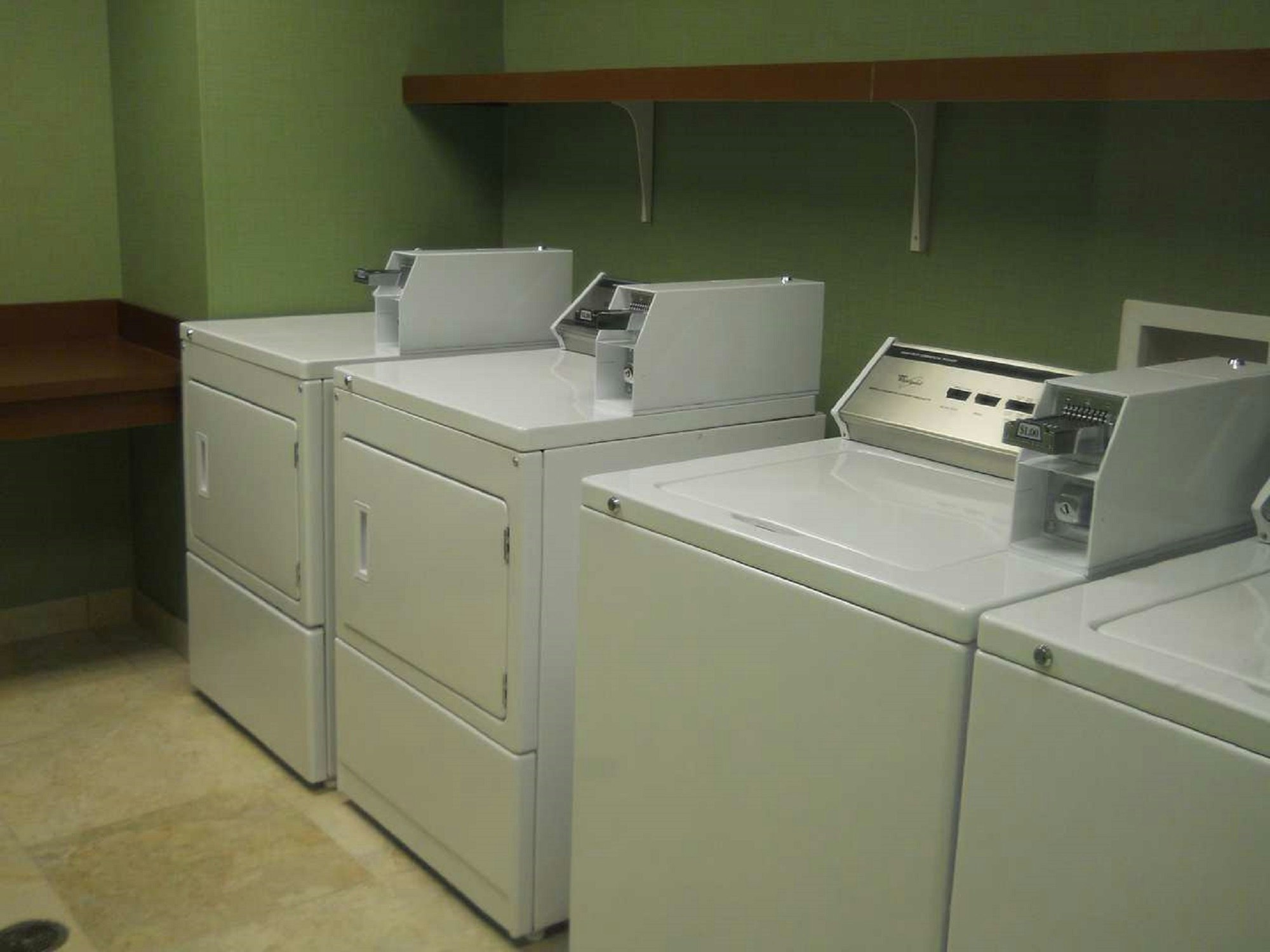 Hampton Inn Suites Birmingham 280 East Eagle Point 62/62