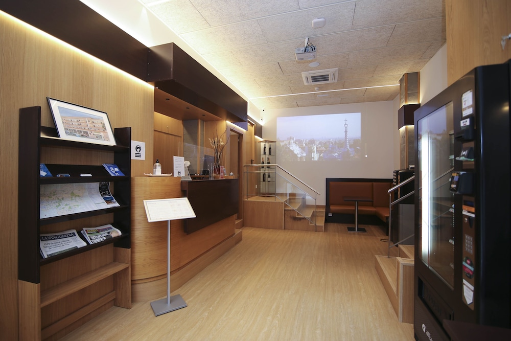 Hotel Esplugues 21/35
