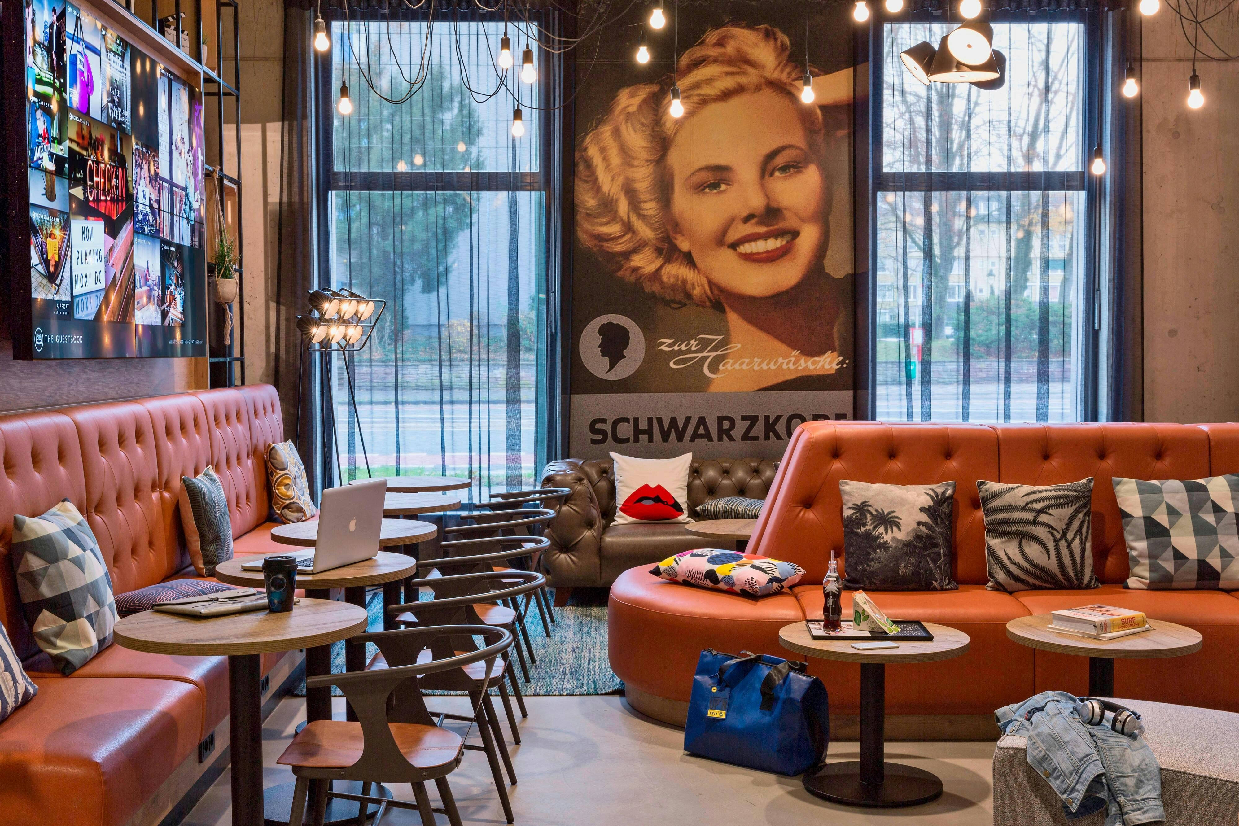MOXY DUESSELDORF SOUTH 34/52