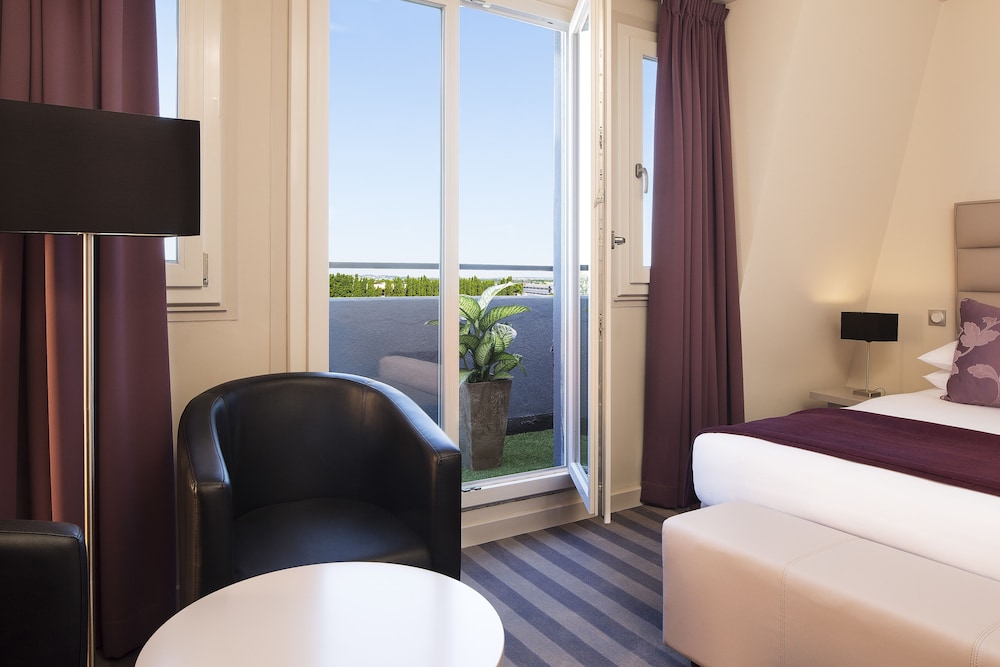 Executive Hotel Paris 25/46