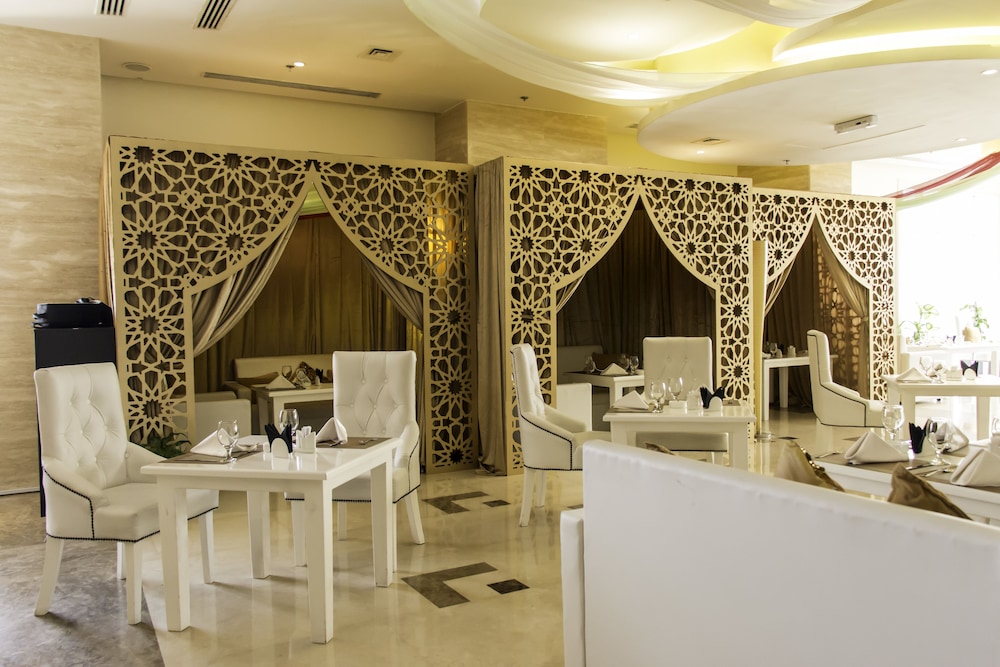 The Royal Riviera Hotel Doha 43/50