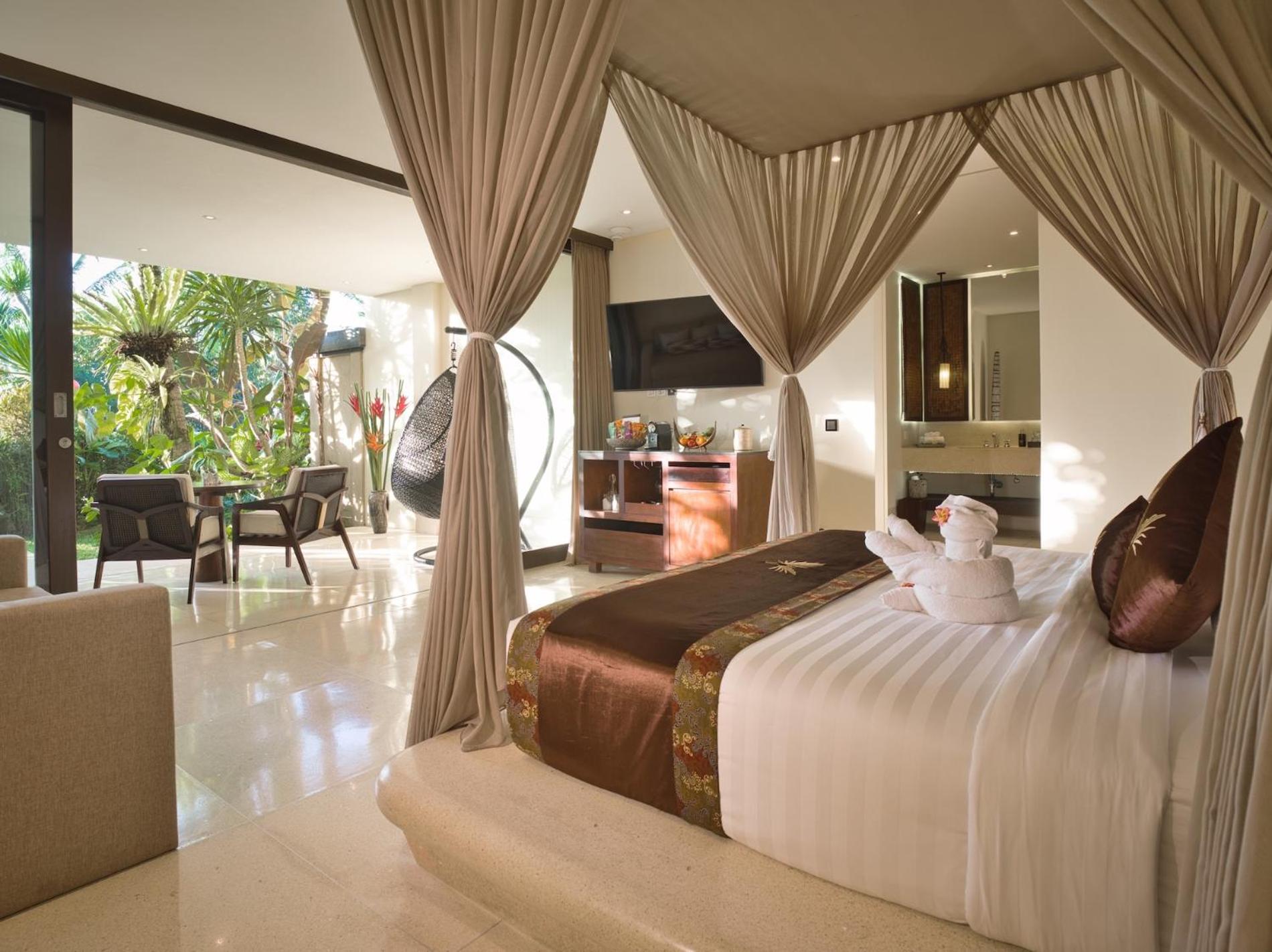 Royal, Garden, Sunset, Suite, King Bed, Private Garden