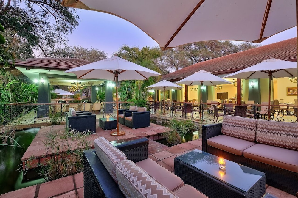 Protea Hotel By Marriott Livingstone 9/50