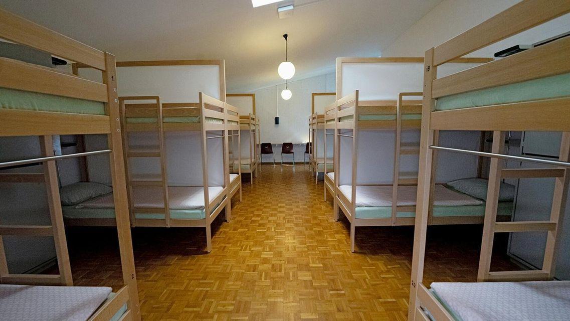 MALE DORM, 20 BEDS, SHARED BATHROOM