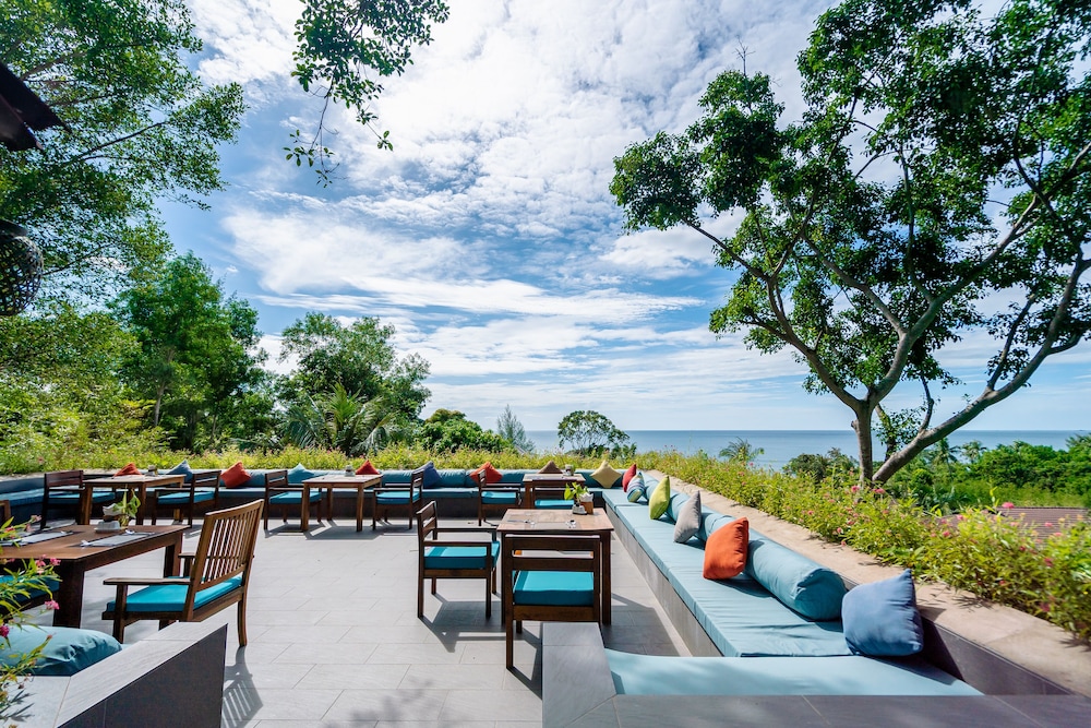 Camia Resort & Spa 62/71