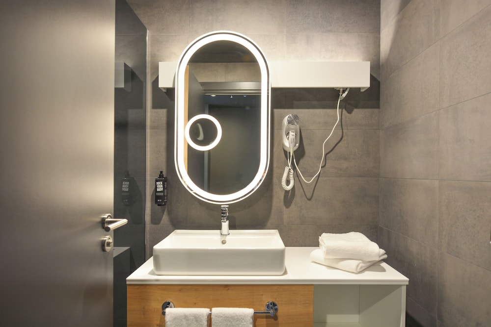 ibis Bucharest Politehnica 40/41