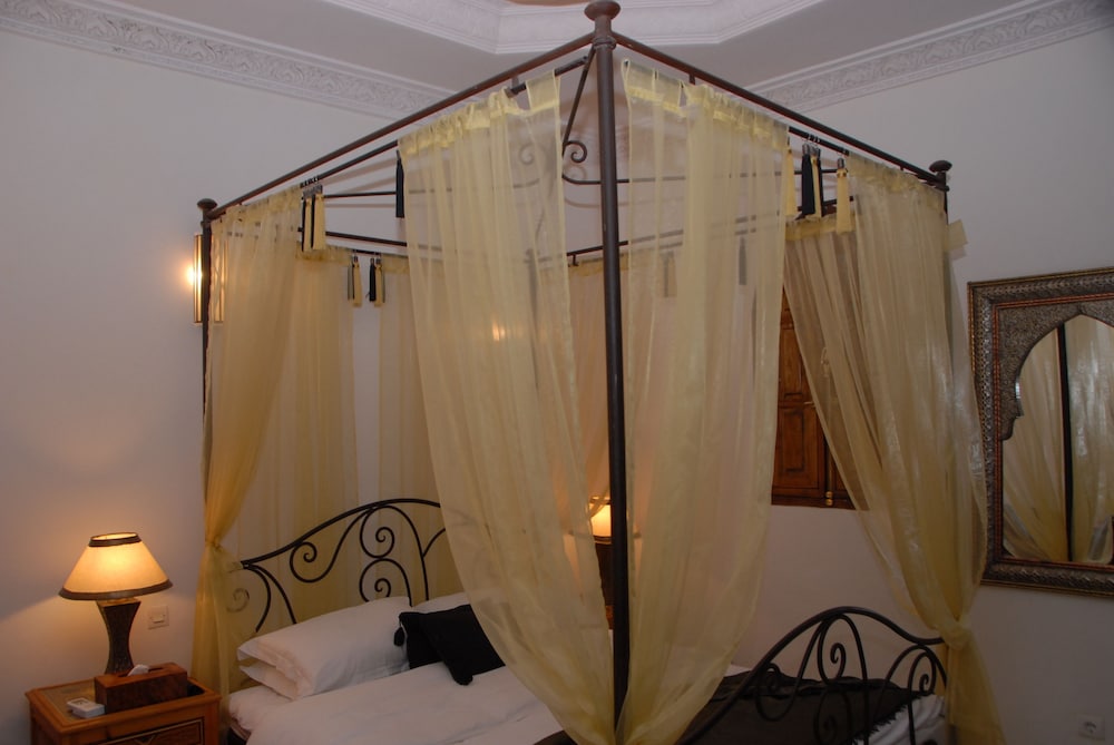 Riad Jonan 27/65