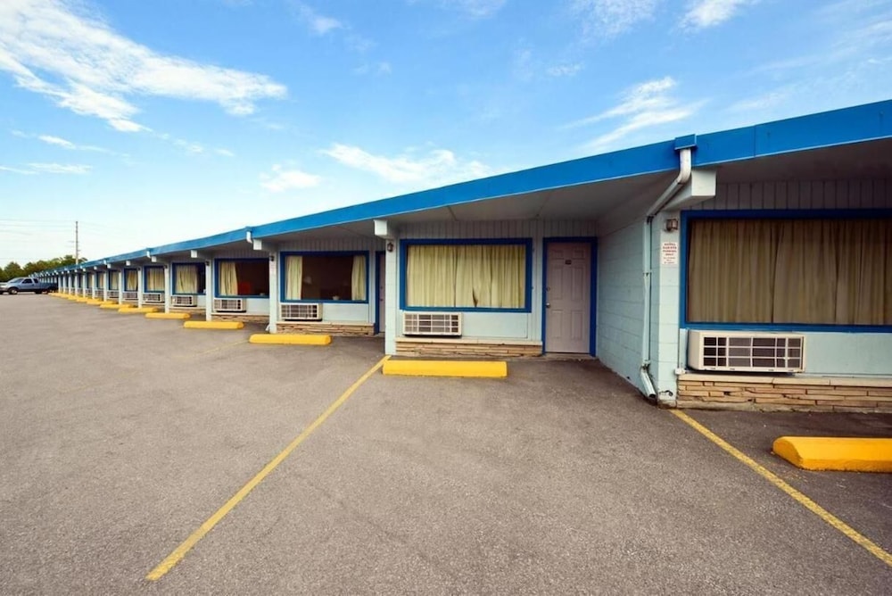 Travelers Inn 12/17