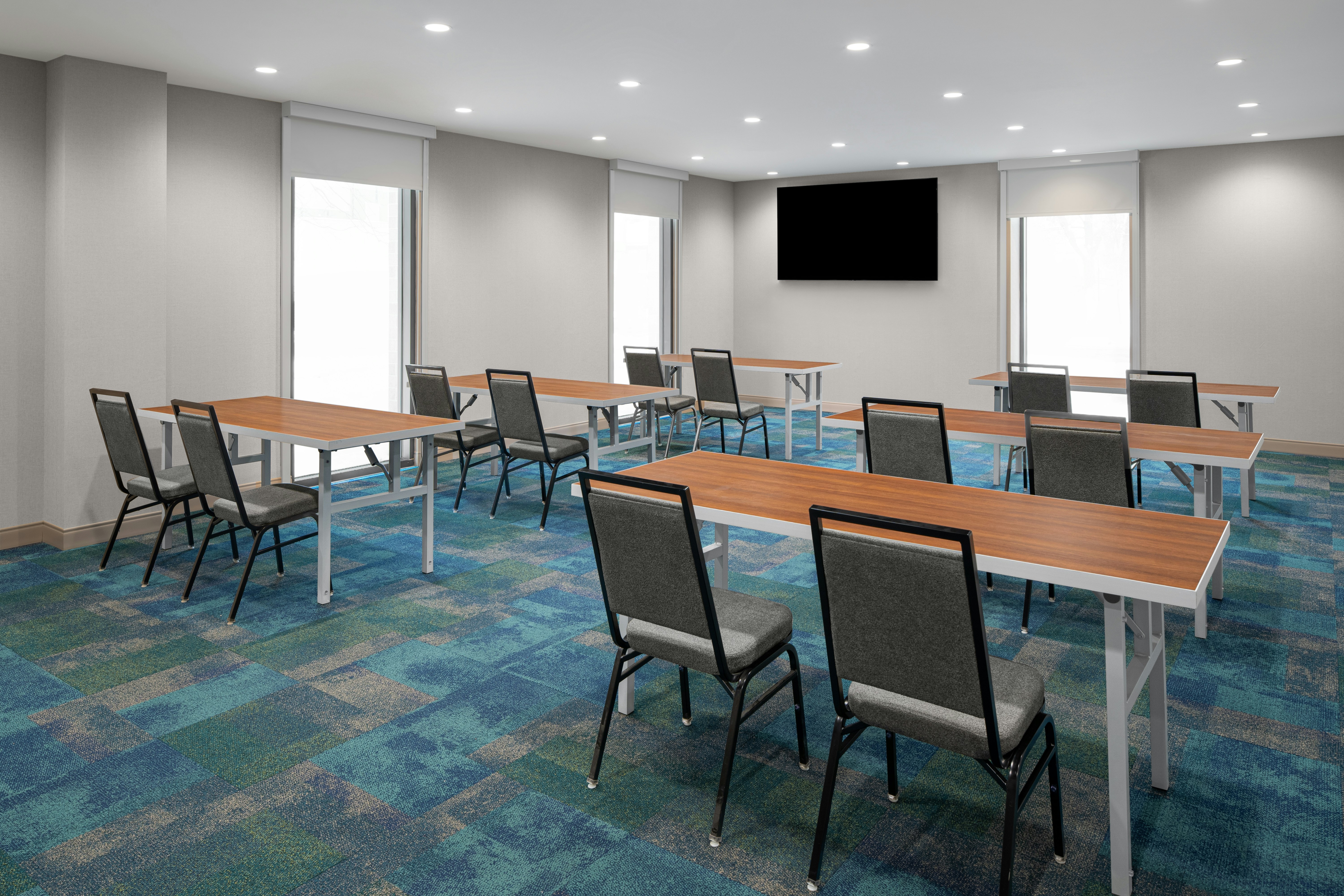 Home2 Suites by Hilton Des Moines at Drake University 20/25