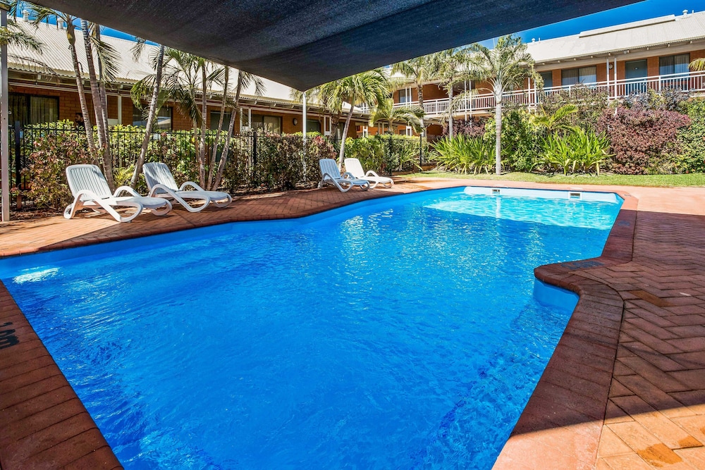 Karratha Central Apartments 12/26