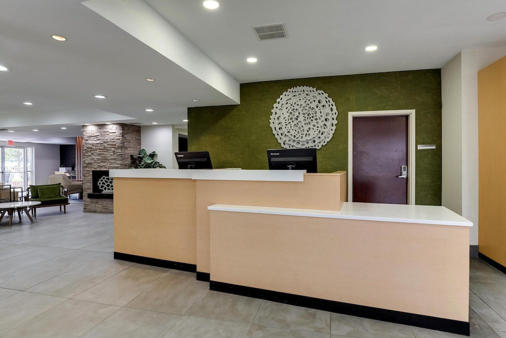 Best Western Plus Las Colinas Inn & Suites 10/58