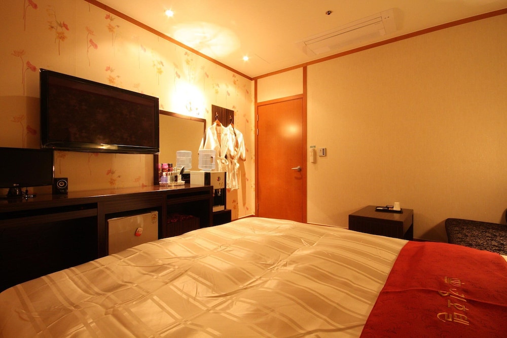 King Hotel 30/42