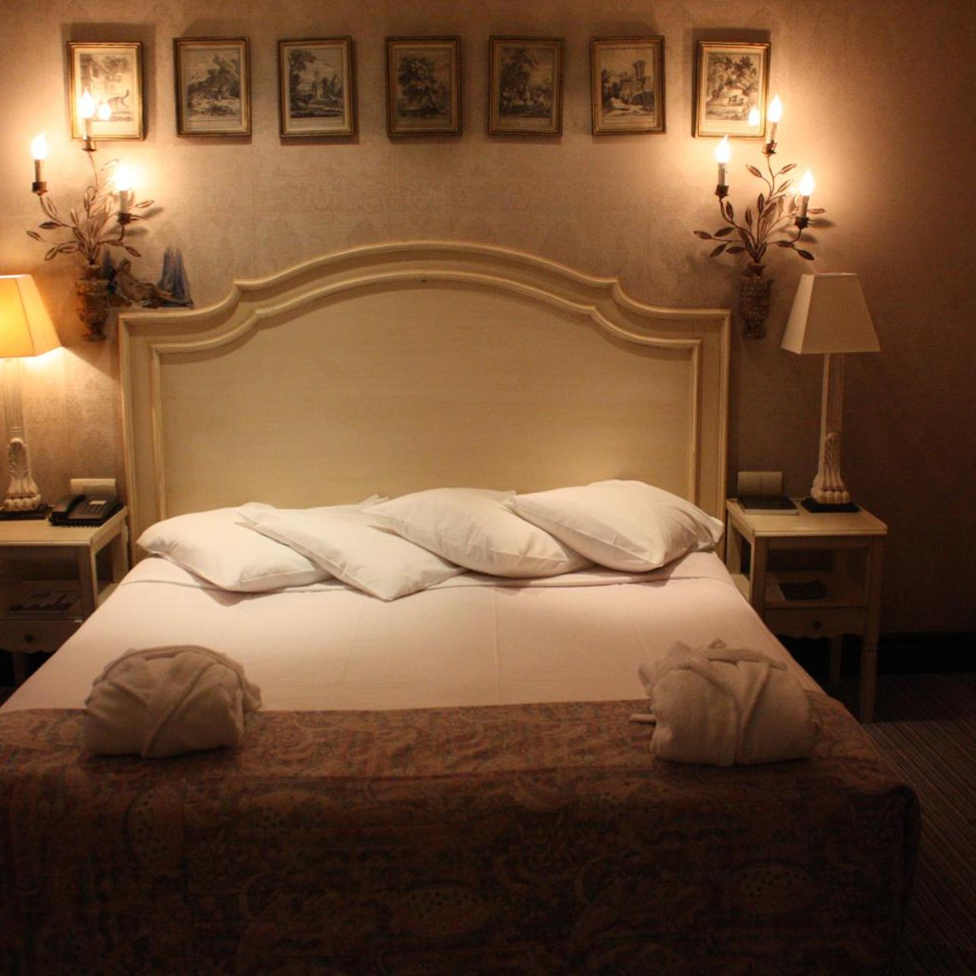 Room, Triple