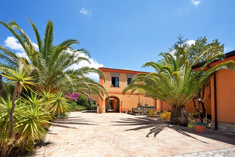CASALE ROMANO RESORT 43/50