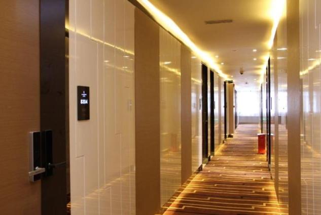 Lavande Hotel (Zhanjiang Guomao Guangbai) 43/60