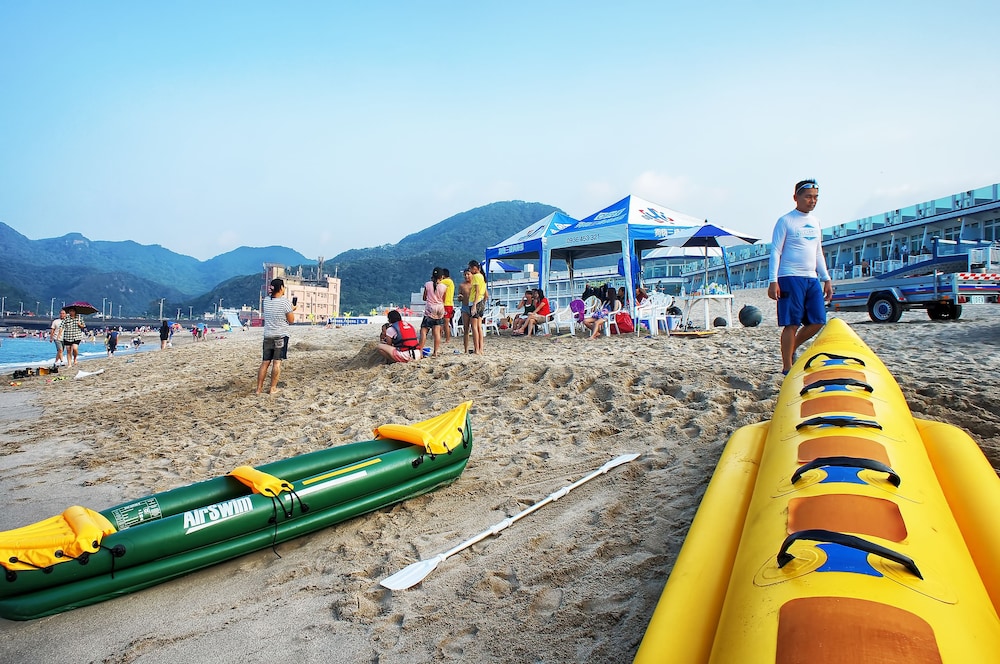 White House Beach Resort 65/71