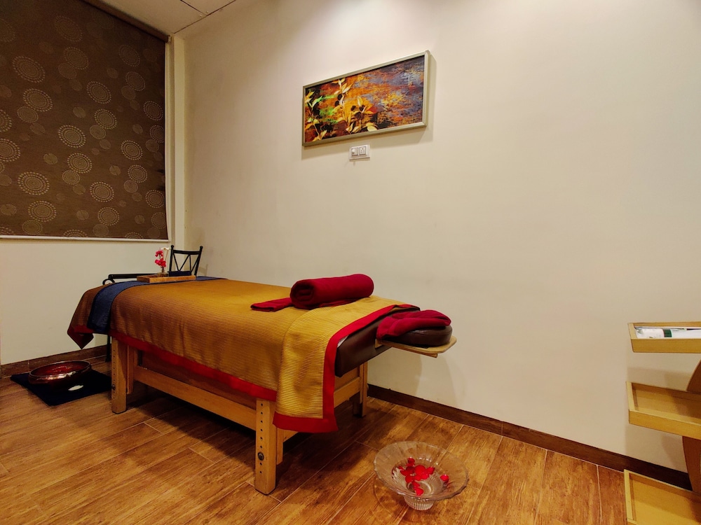 Fariyas Resort Lonavla 25/77
