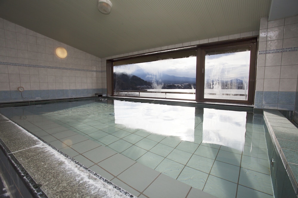 Hotel Route Inn Kawaguchiko 35/49