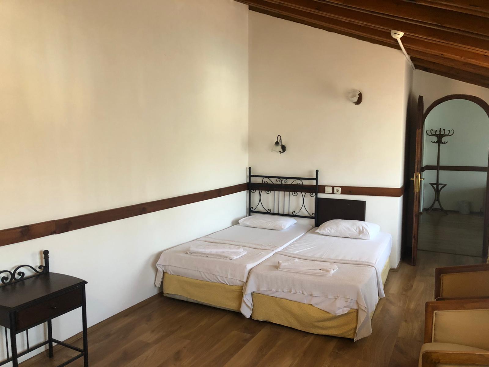 Sevki Bey Hotel 8/50
