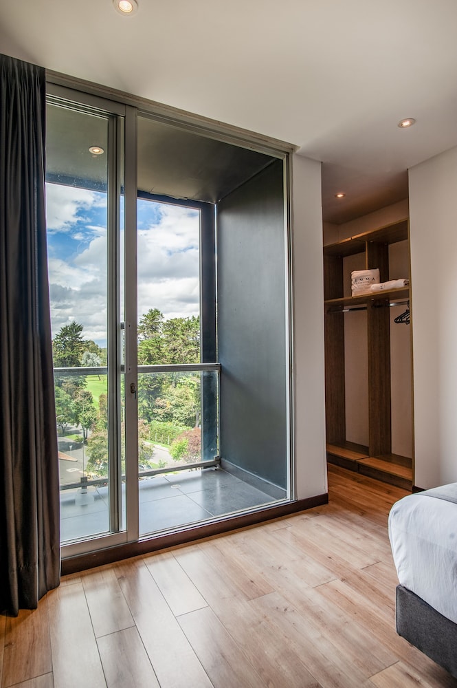 Hemma Suites 27/50