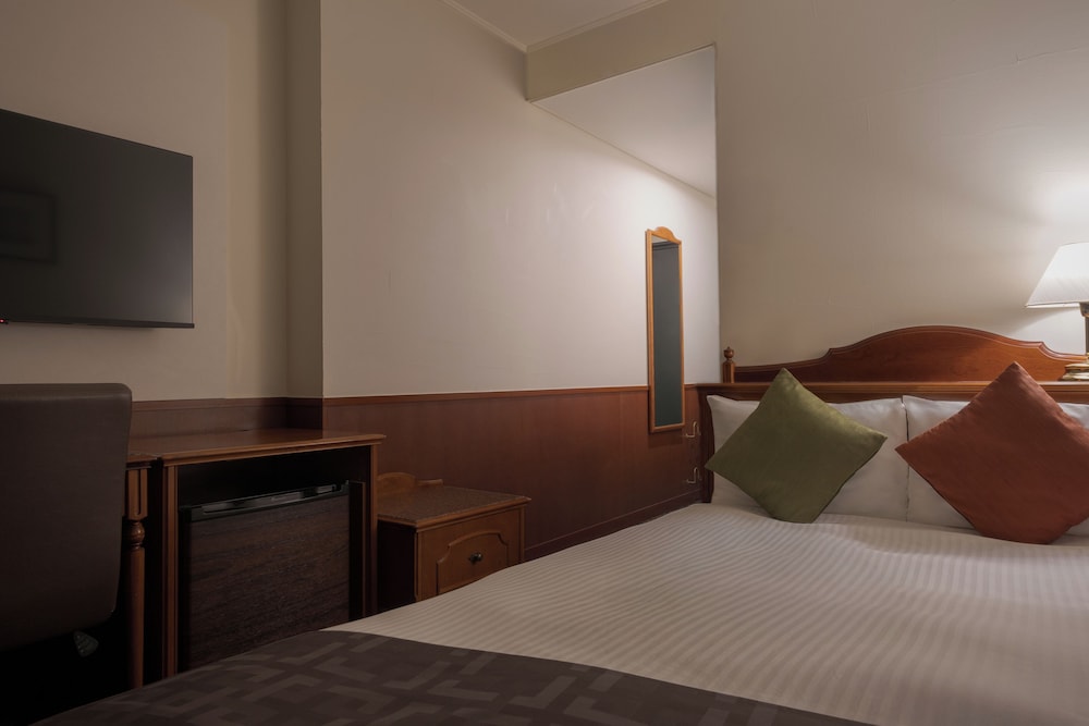 Adjoining, 2 Double Beds