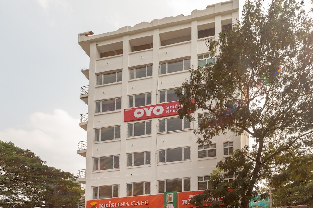 Oyo 27775 Hotel Srinivasa Residency 2/26