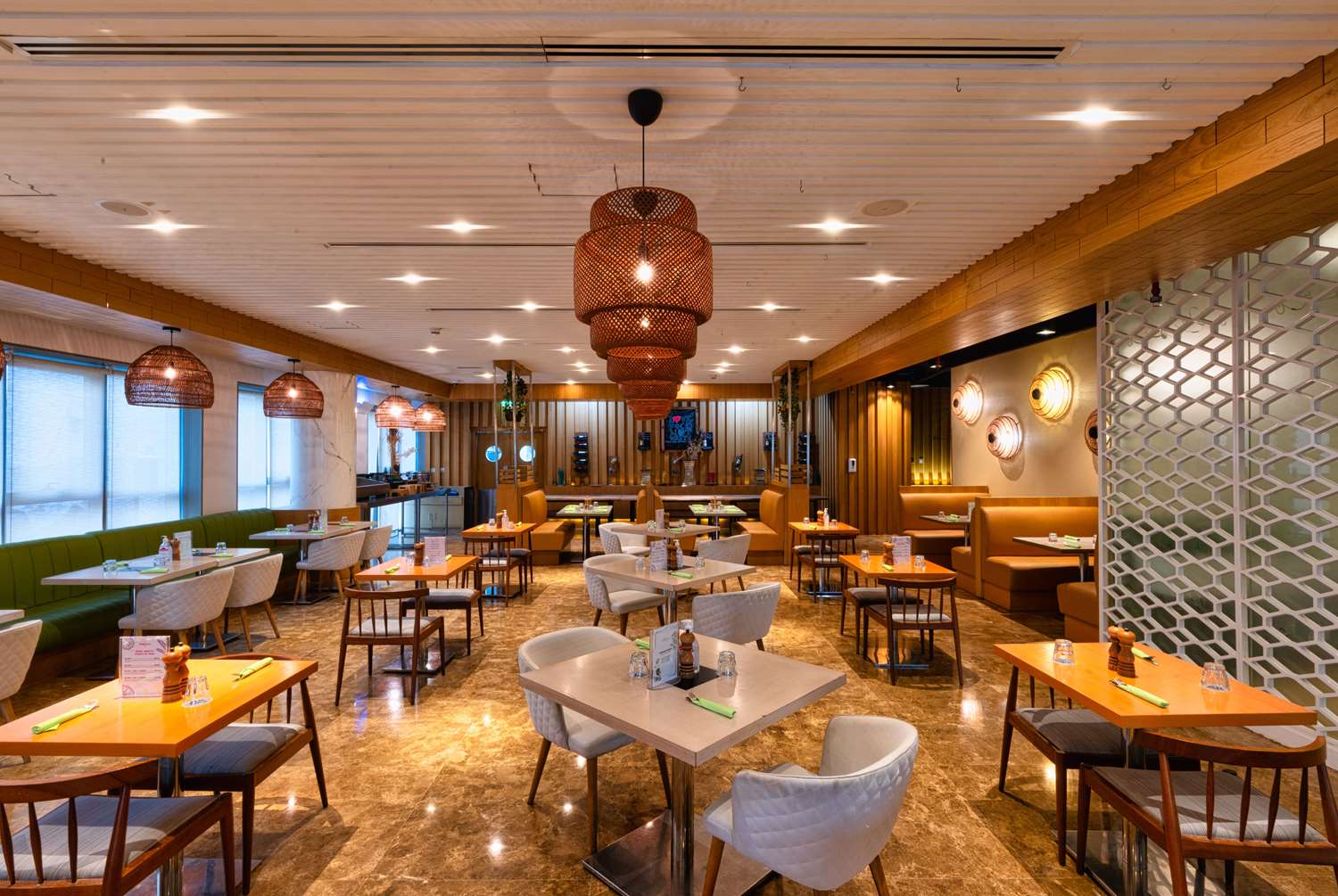 restaurant cafeteria