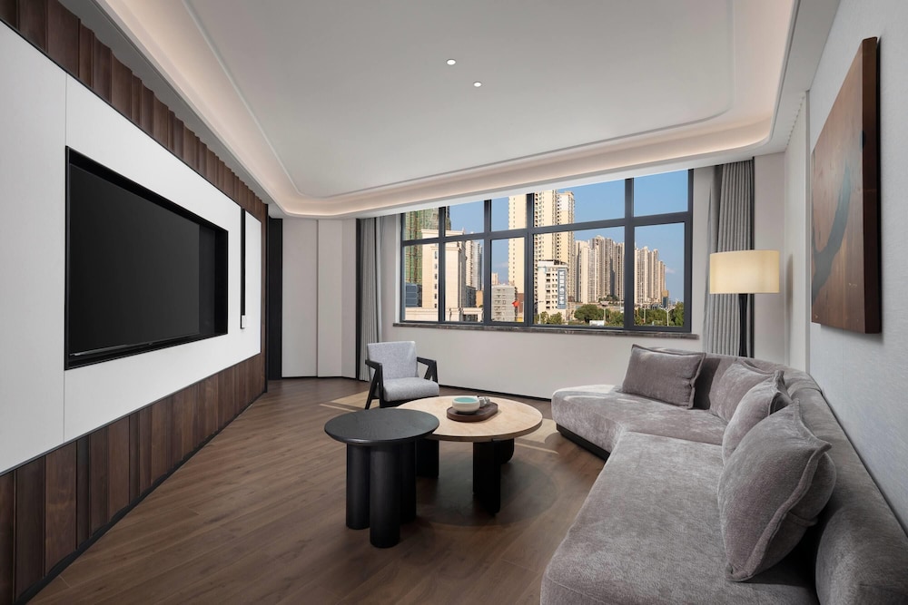 Days Hotel by Wyndham Leiyang North 25/31