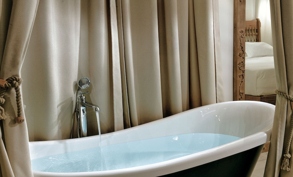 Saint John Hotel Villas and Spa 85/107