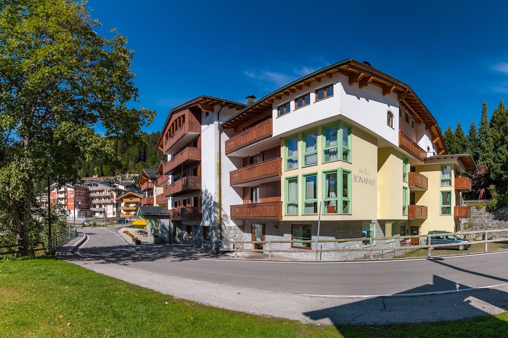 HOTEL BONAPACE 4/69