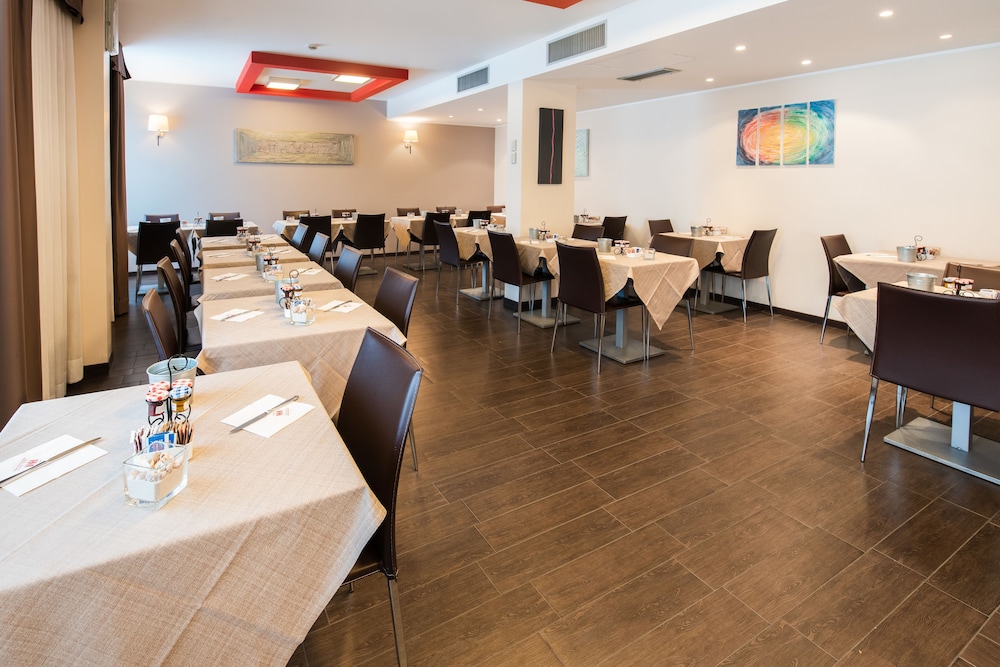 Hotel Mediterraneo 26/31