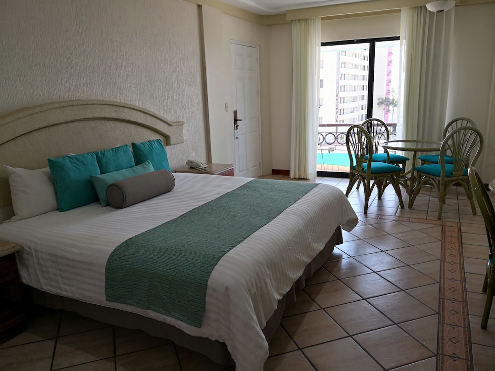 Hotel Playa Marina 13/52